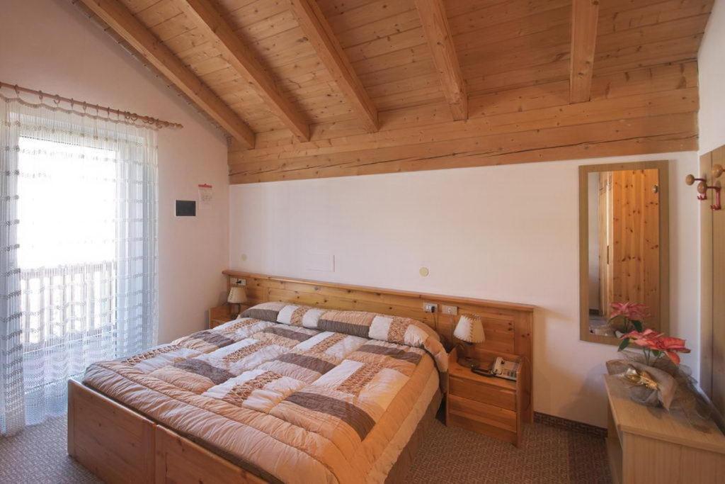 Hotel Vallechiara Moena Cameră foto