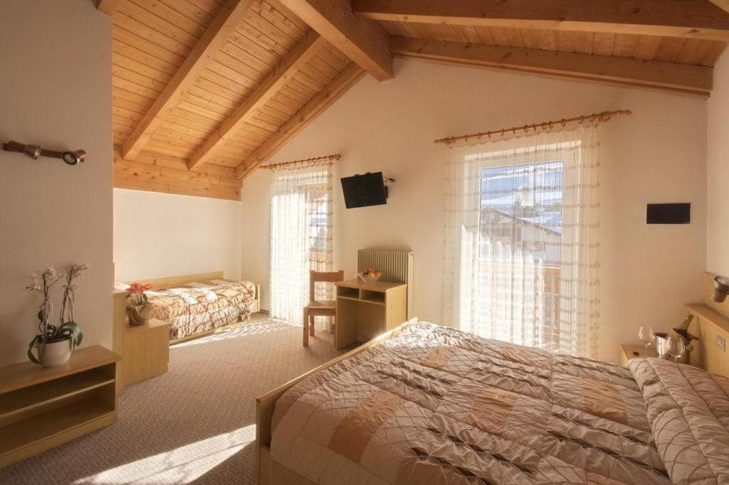 Hotel Vallechiara Moena Cameră foto
